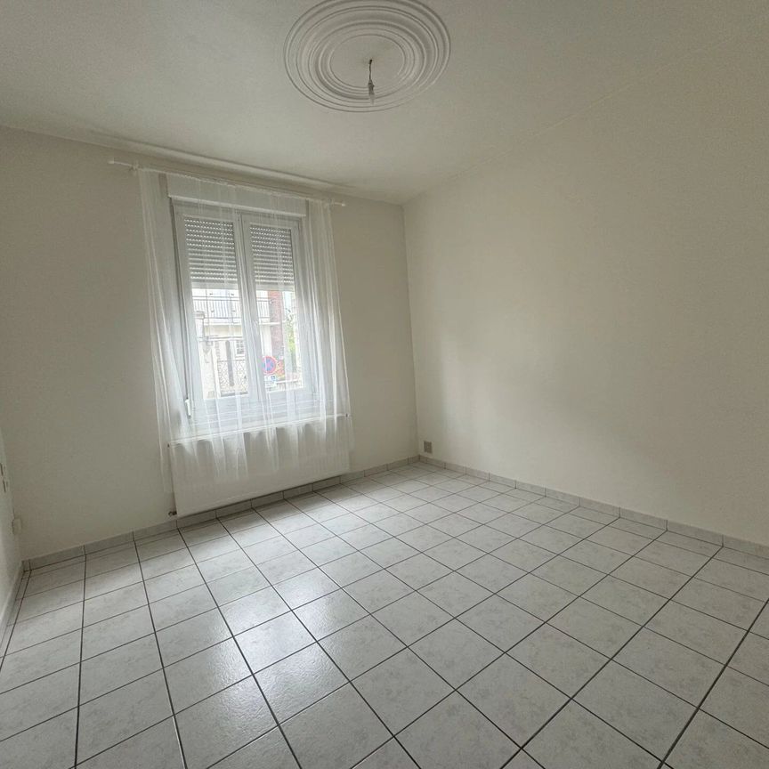 Location Maison de ville 4 pièces 85 m2 à Saint-Quentin - Photo 1