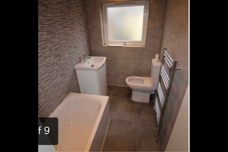 5 Bed Terraced House, Honor Oak Park, SE23 - Photo 2