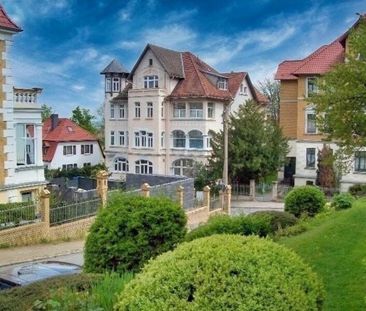 Noble Villenetage mit Panoramakamin vis à vis vom mächtigen Welfens... - Photo 1