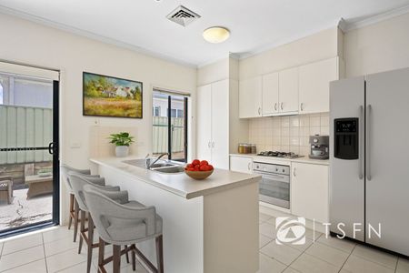 2/7 Cardogen Pl, Kennington - Photo 3