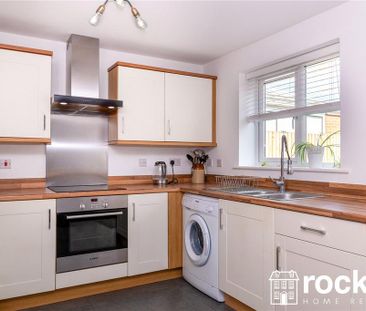 4 bedroom detached house to rent - Photo 4