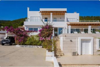 Annual or seasonal rental villa Sa Carroca with sea views