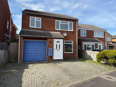3 bedroom detached house to rent - Photo 2