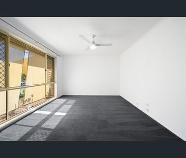 22 Wardley Drive, Parkwood, Qld 4214 - Photo 6