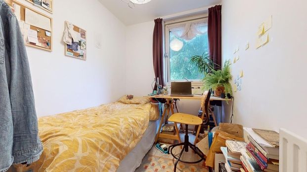 3 Bed Flat, Rowley Gardens, N4 - Photo 1