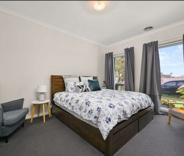 Spacious Family Living with Style, Comfort & Convenience - Photo 6