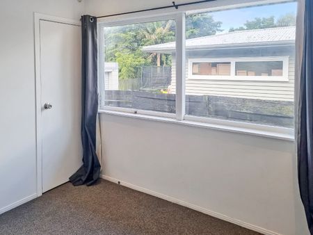 Remuera 1 bedroom unit plus an office with private garden and carport - Photo 4