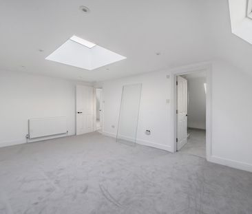 St Andrews Square, Surbiton, KT6 - Photo 6