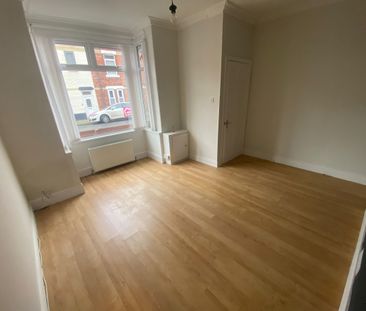 2 bed terraced house to rent in Lansdowne Street, Darlington - Photo 4