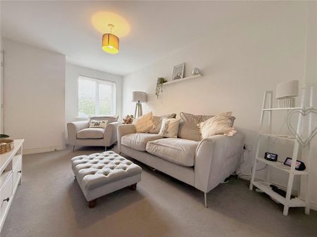 2 bedroom semi-detached house to rent - Photo 3