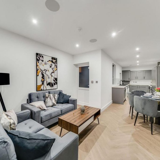 6 bedroom house to rent - Photo 1