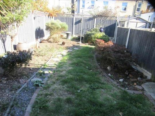 Gff Elderton Road, Westcliff On Sea, SS0 - Photo 1