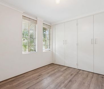 3/5 Fauntleroy Street - Photo 1