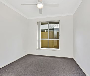 NEAR NEW LOW MAINTENANCE FAMILY HOME - Photo 3