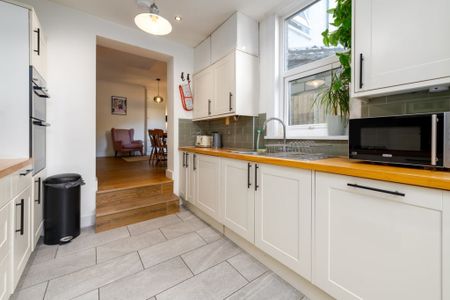 63 Leahurst Road, London SE13 5HY, UK, London - Photo 3