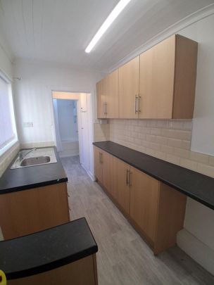 2 bedroom house to rent - Photo 1