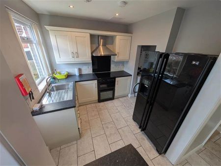 70 Sandhurst Drive, Belfast, BT9 5AZ - Photo 5