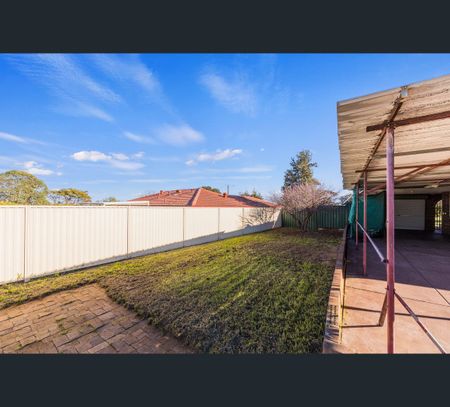 11 Nutcher Way, Parmelia, WA 6167 - Photo 4