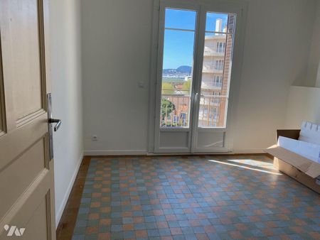 A LOUER - APPARTEMENT - TOULON : A l'entrée du Pont du Las, proche toutes commodités, dans une ... - Photo 2