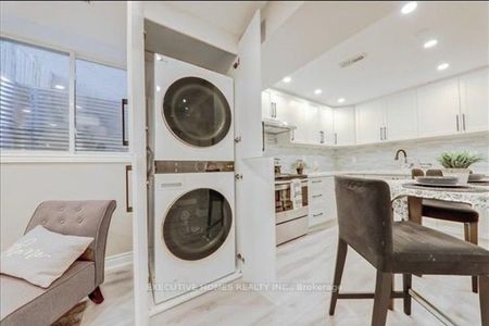 For Lease - 30 Ball Crescent, Whitby, Ontario - Photo 5