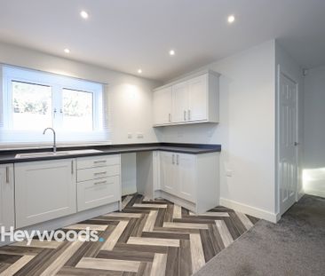 2 bed bungalow to rent in Calvin Court, Holt Lane, Kingsley, Stoke-... - Photo 3