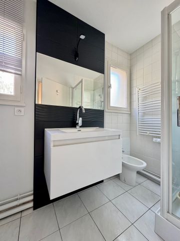 Location Appartement RENNES / Quartier CENTRE-VILLE - Photo 3