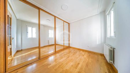 Piso de alquiler en De Vallehermoso, Arapiles - Photo 4