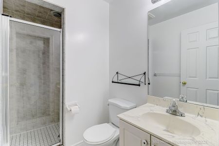 For Lease - 189 Leitchcroft Crescent, Markham, Ontario - Photo 2