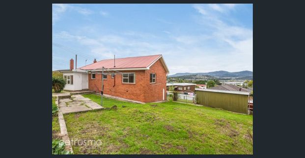 Spacious Family home - Photo 1