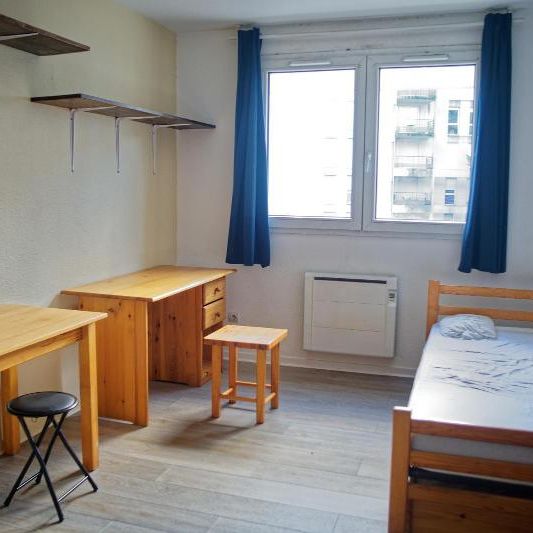 Location Appartement 1 pièce 18m² GRENOBLE 38000 - Photo 1