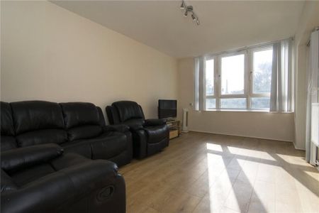 2 bedroom maisonette to rent - Photo 3