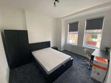 Beech Road, Birkenhead - Photo 3