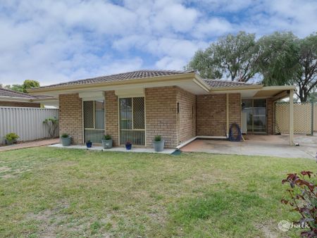 BEAUTIFUL PROPERTY ! GREAT LOCATION! - Photo 5