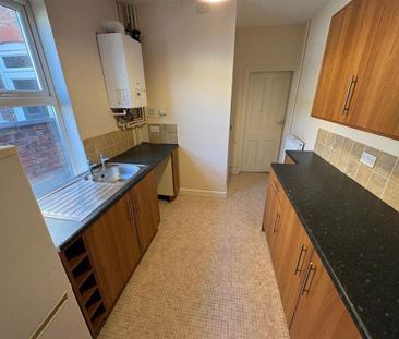 2 bedroom terraced house to rent - Photo 3