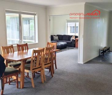 Spacious Family Home in Prime Whangārei Location! - Photo 3
