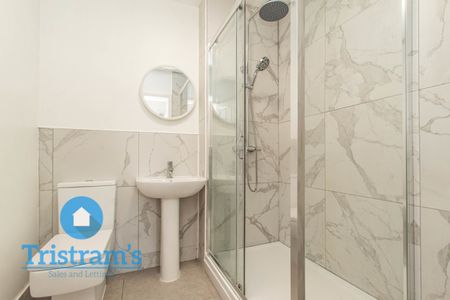 2 bed Flat for Rent - Photo 5