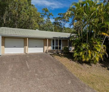 Drive on up to this freshly renovated home air conditioning in ever... - Photo 4
