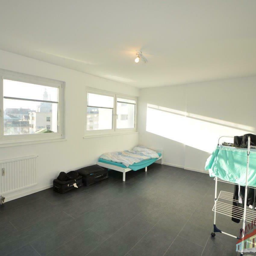 Neu sanierte Singlewohnung in der Nähe des Regierungsviertels und des Bahnhofs - Photo 1