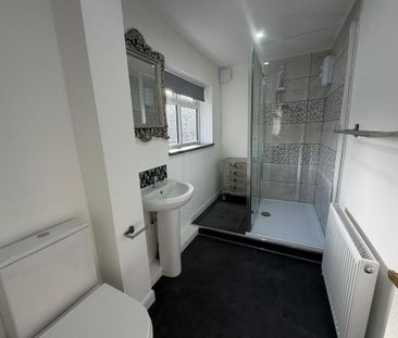 2 bedroom apartment to rent - Photo 6