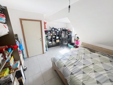 Ruime woning met 3 slaapkamers centrum van Ardooie - foto 4