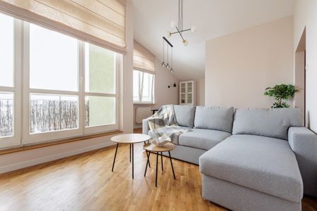 Mieszkanie do wynajęcia 3 pokoje św. Wincentego, Warszawa 81 m² - Фото 3