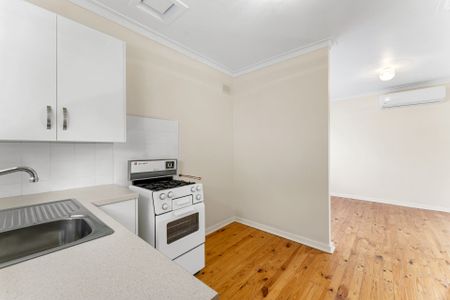 Ideally Located 2 Bedroom Unit - Photo 4