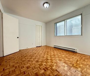 655 Boulevard Laval, Laval, QC - Photo 1