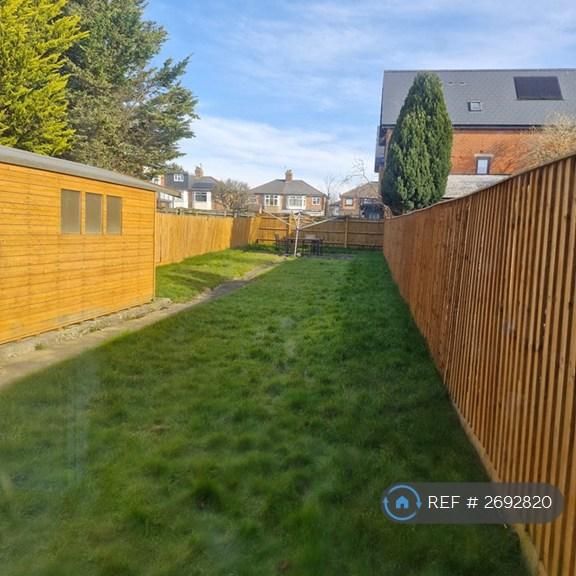 3 bedroom semi-detached house to rent - Photo 1