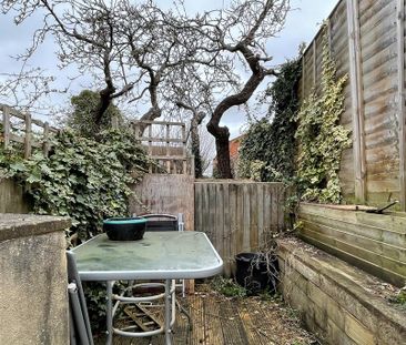 2 bedroom terraced house to rent - Photo 3