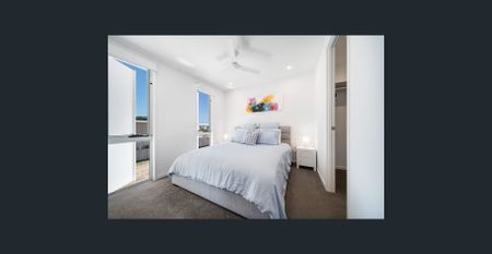 NEW THREE BEDROOM TOWNHOUSE - Photo 3