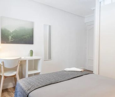 Paseo de los Jesuitas, Madrid, Community of Madrid 28011 - Photo 4