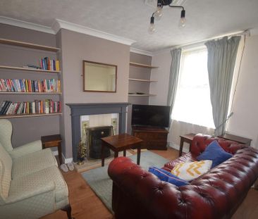 3 bedroom semi-detached house to rent - Photo 1