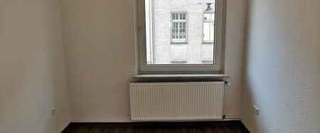 Gemütliche 2-Zi.-DG-Whg. in der Veilchenstr. - Foto 1