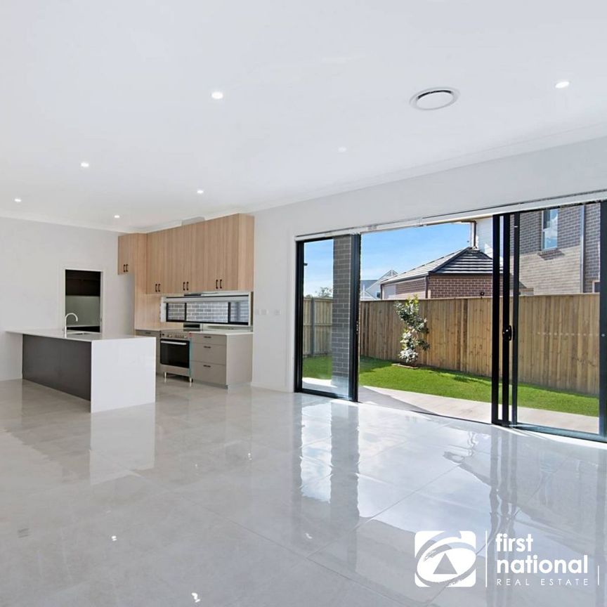 Modern Family Home - Photo 1